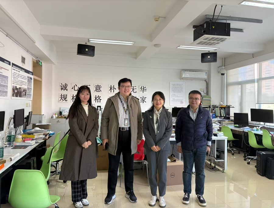 文件名称:03对外经贸大学-经贸人才培育中心.jpg原图大小:0.17MB